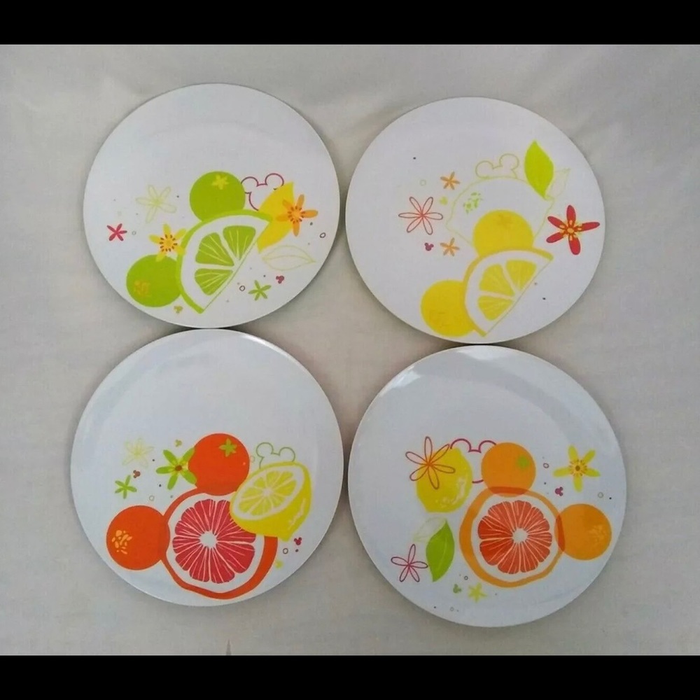 Mickey Mouse lemon & fruit plates NWT never opend - Picture 3 of 4